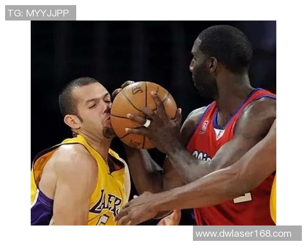 足球明星搞笑瞬间大盘点让你捧腹大笑的精彩视频合集