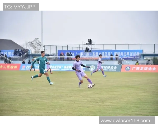 追逐足球明星的梦想为何总是遥不可及的原因分析与思考